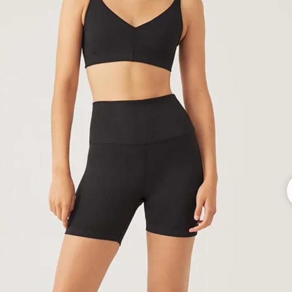 outdoor voices bike shorts
